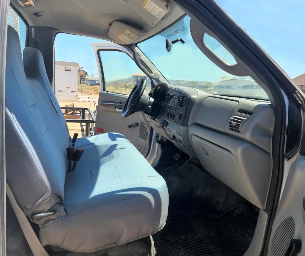 2006 FORD F-450 XL SUPER DUTY UTILITY - Image 6